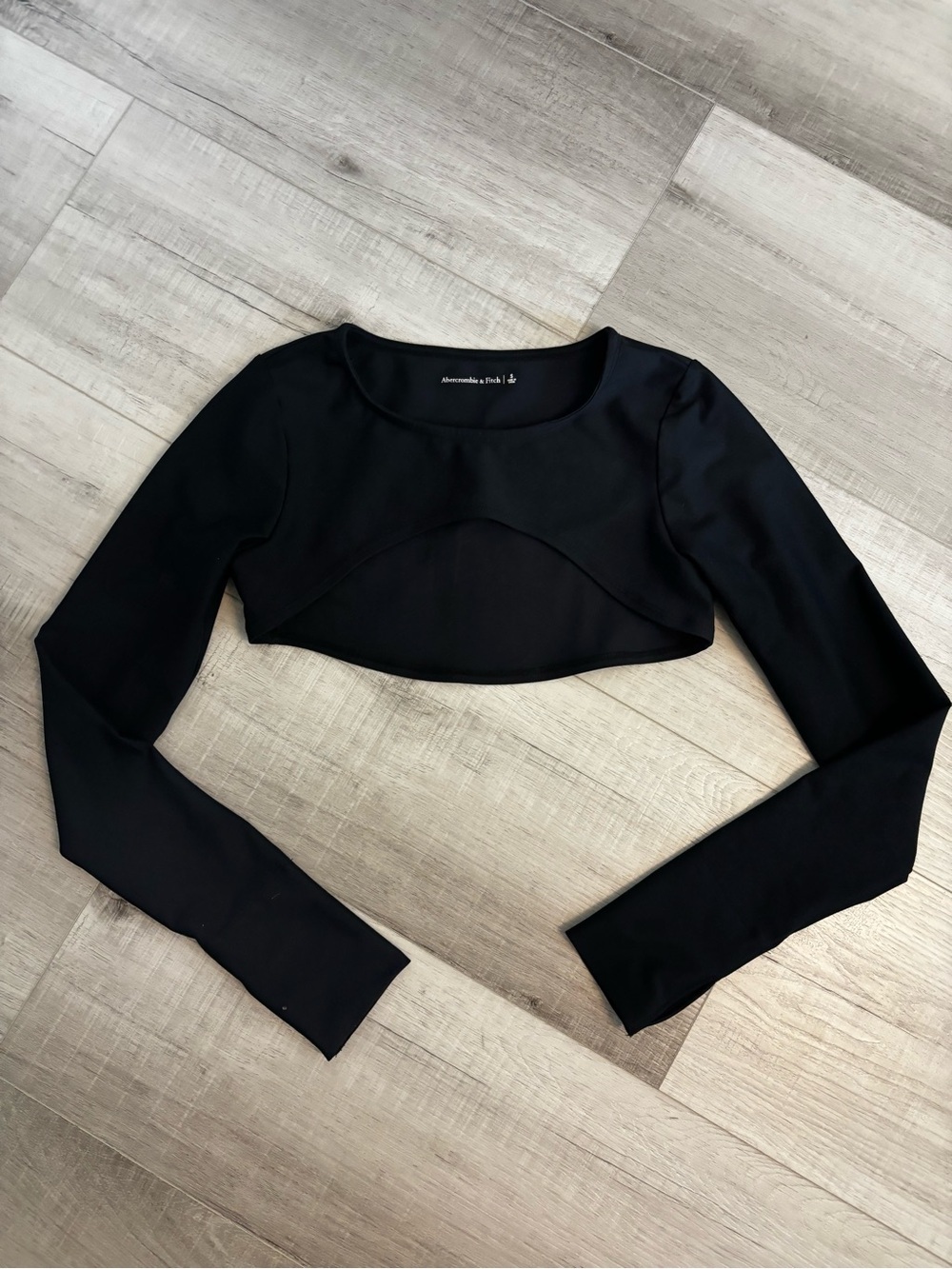 Abercrombie & Fitch Black Cropped Long Sleeve Activewear Shrug